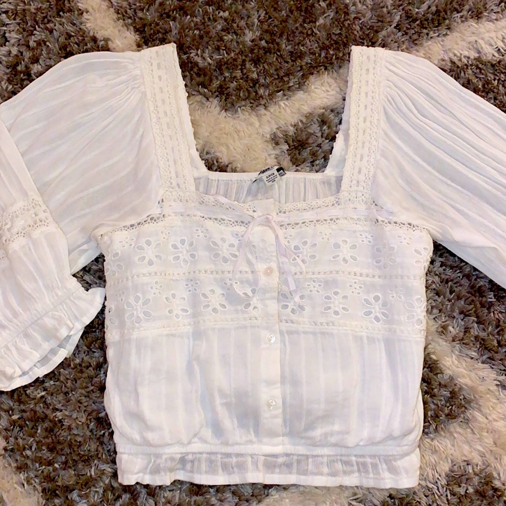 American Eagle White Eyelet Blouse